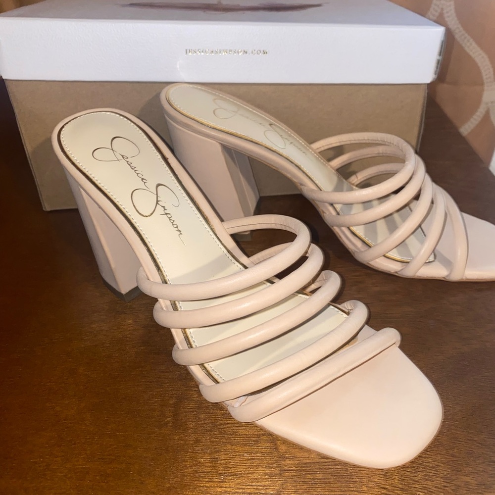 Jessica Simpson Sandel